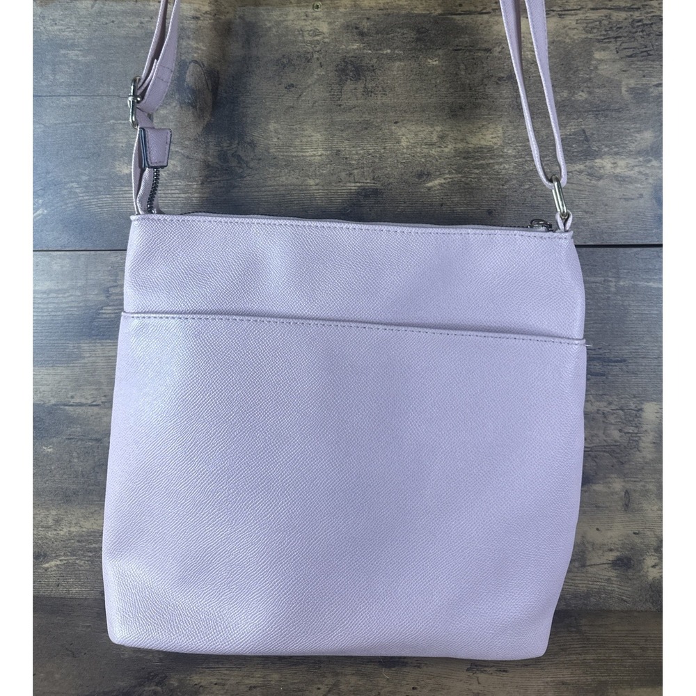 London Fog 100th Anniversary Pink Caviar Crossbody Wallet Clean Fast Shipping View 4